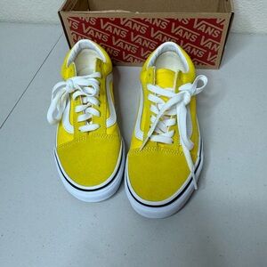 NWT Vans Old Skool Yellow Sneakers